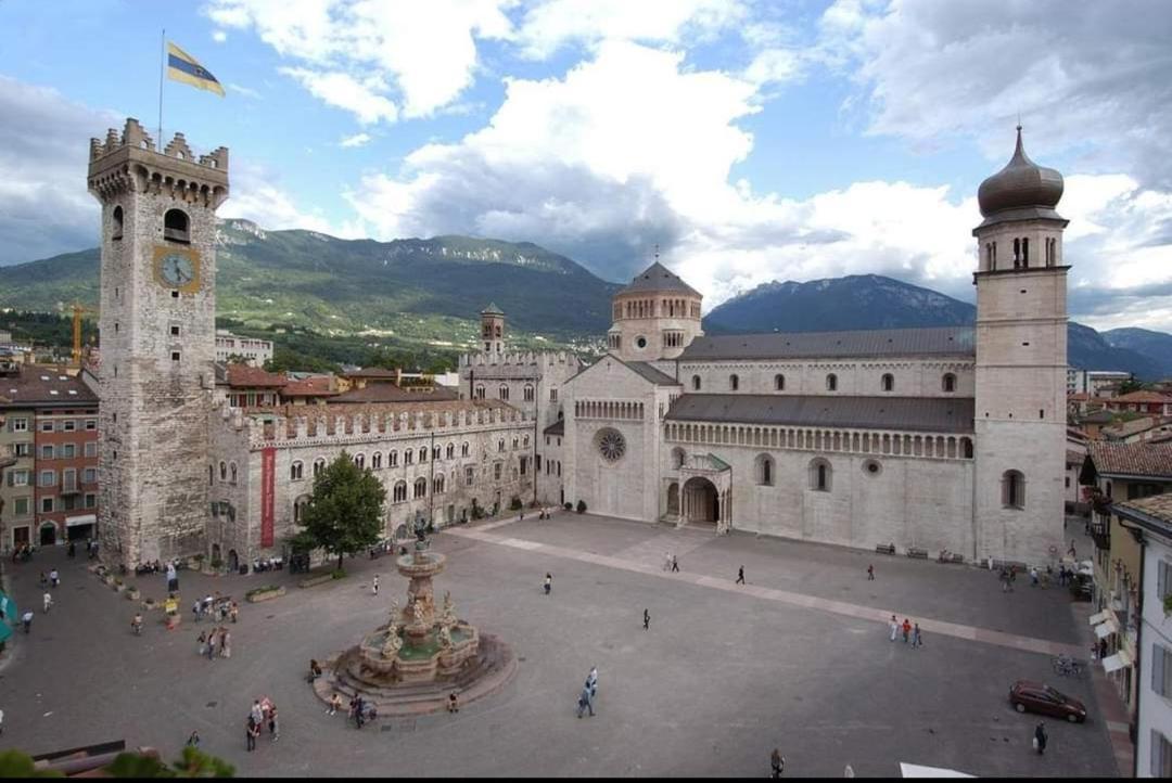 B&B And Apartments Al Duomo Trento Exterior foto
